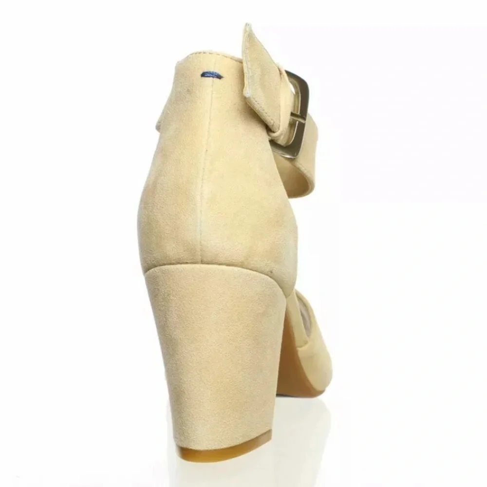 Tahari ankle pennie‎ leather sandals Sz 10 new